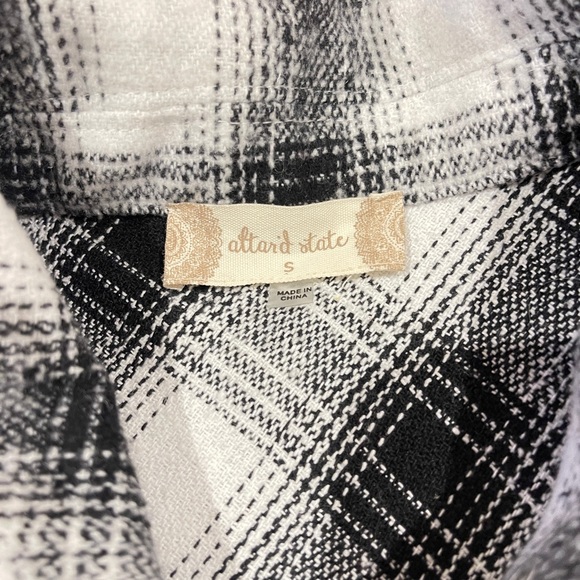 ALTERD STATE PLAID JACKET - Picture 2 of 2